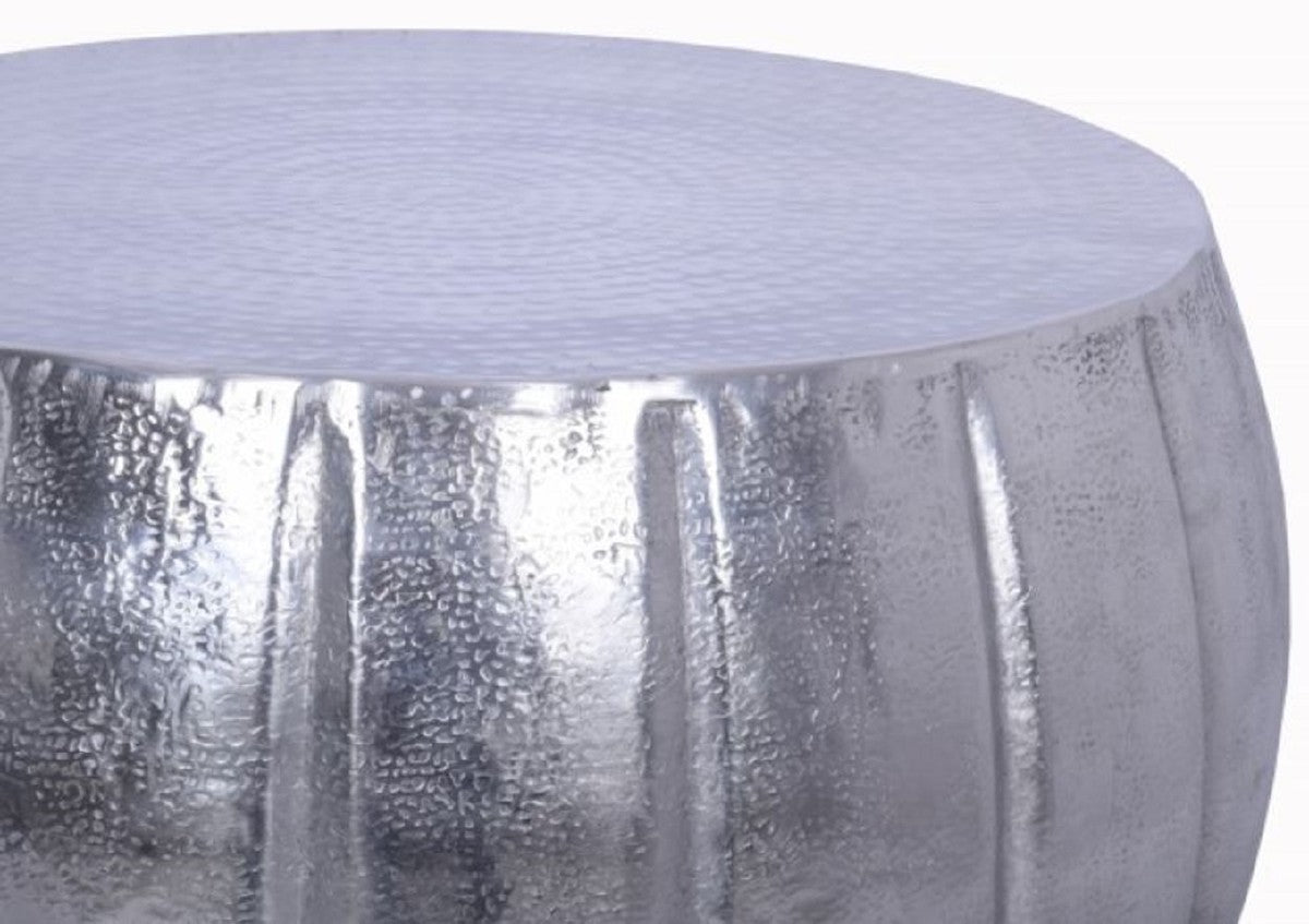 Aluminium Couchtisch Silber Ø 65 x H. 31 cm - Runder Wohnzimmertisch im orientalischen Stil - Wohnzimmer Möbel