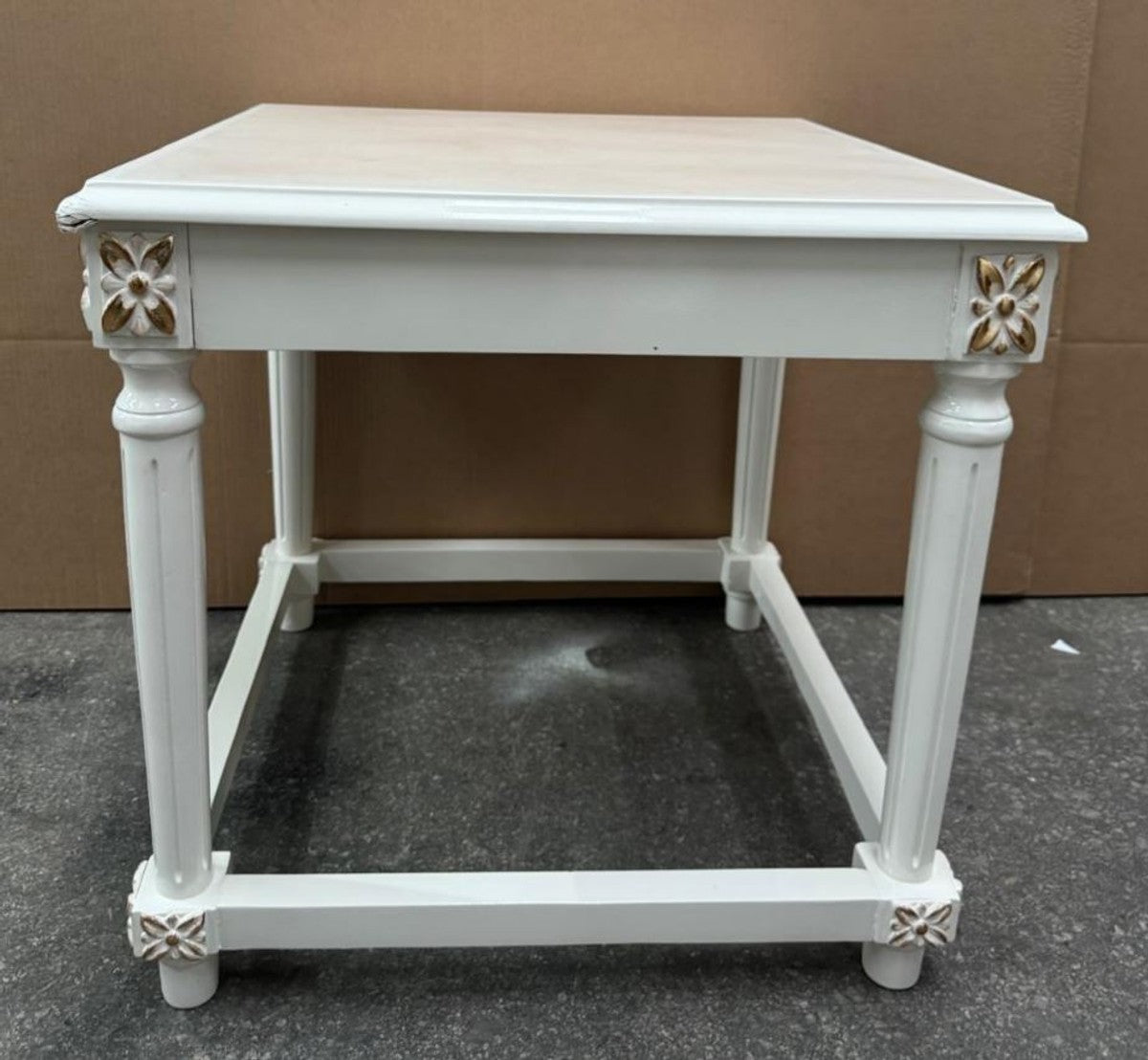 Barock Beistelltisch Weiß / Gold 55 cm - Barock Möbel