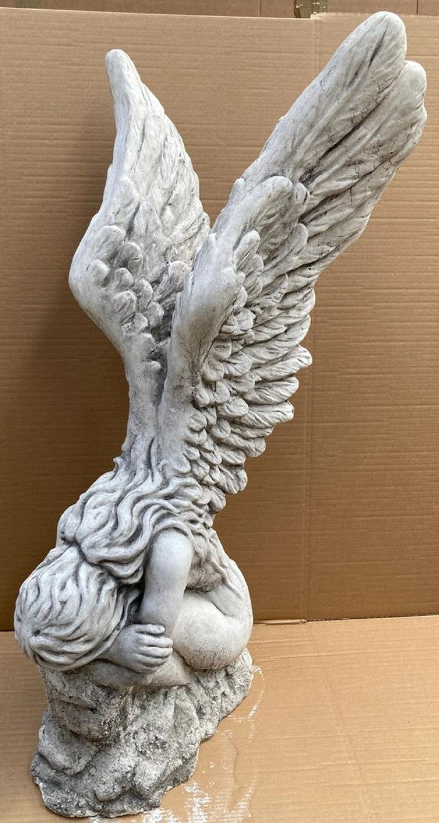 Barock Deko Skulptur Frau mit Flügel Weiß / Grau 56 x 63 x H. 110 cm - Garten Deko Stein Figur - Barock Garten & Terrassen Deko Accessoires